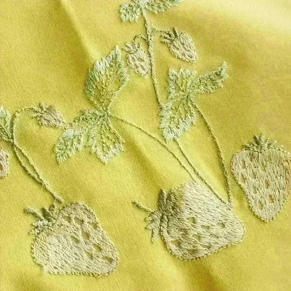 Hand-embroidered  cotton bag - Picture 2 of 8